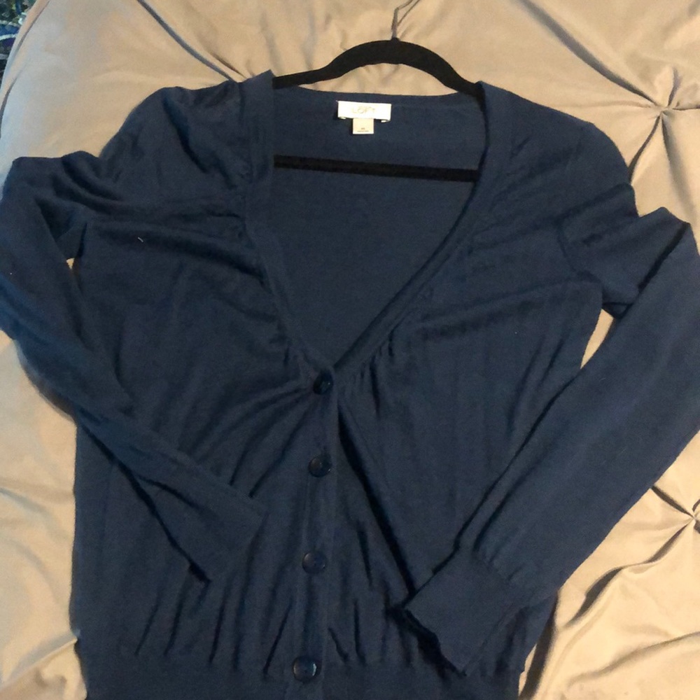 V neck long sleeve cardigan